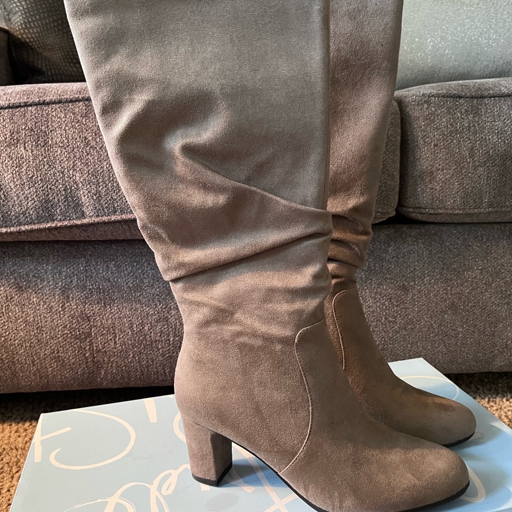 Life Stride Soft System tall beige boots size 8 NEW